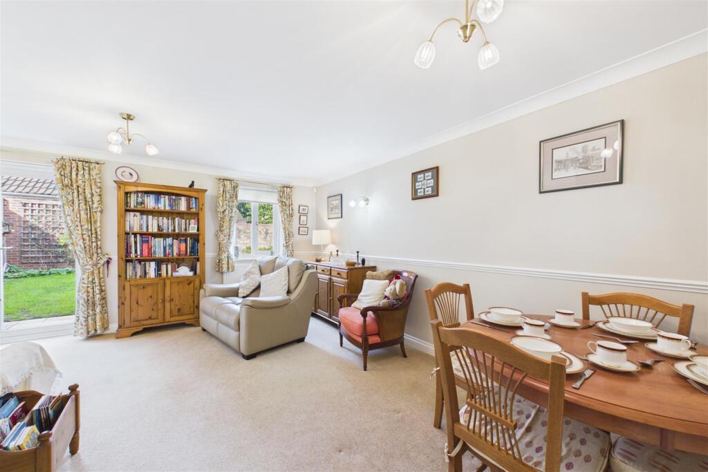 House in Nottingham - View 5