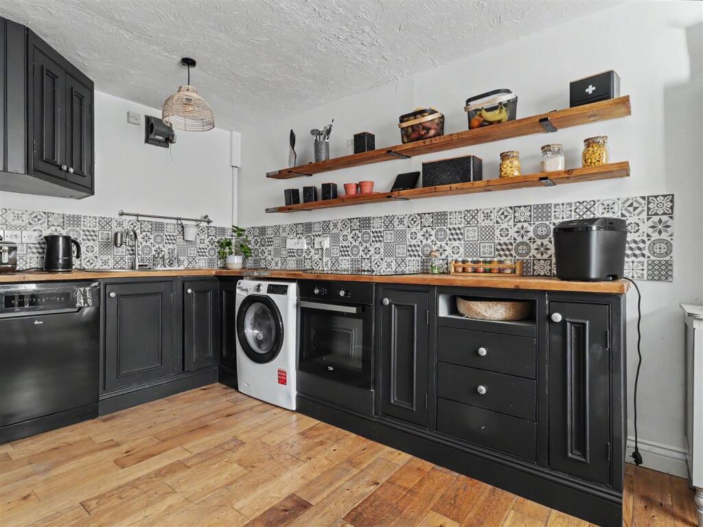 Apartment in Norwich - View 4