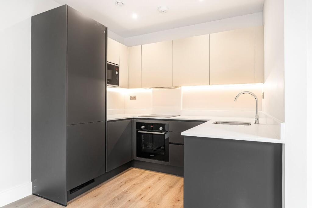 Apartment in London - View 5