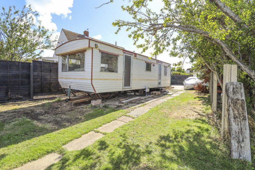 Eastoke Avenue, Hayling Island - More