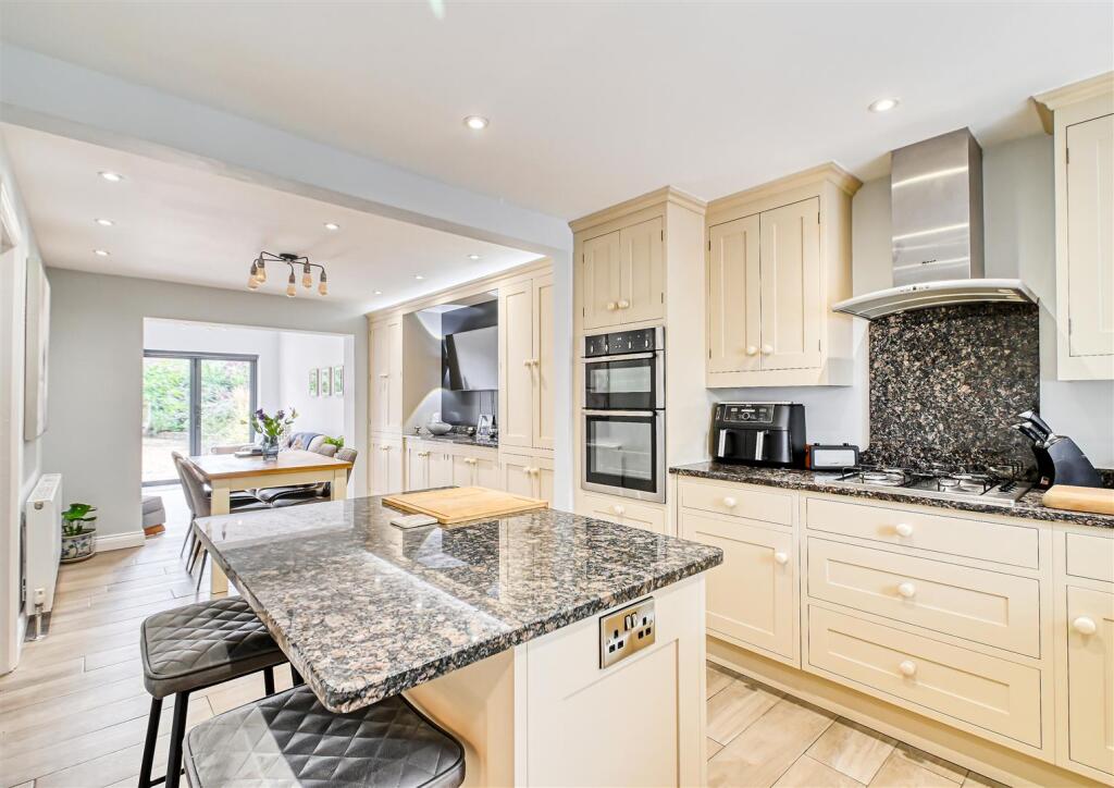 House in Bridgnorth, Low Town, Oldbury - More