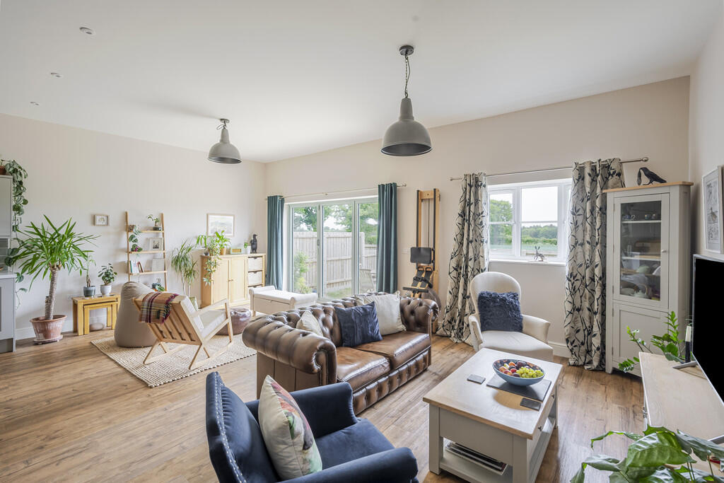 House in Ipswich - View 4