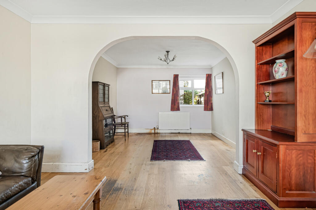 House in East Hampshire, Alton - View 4