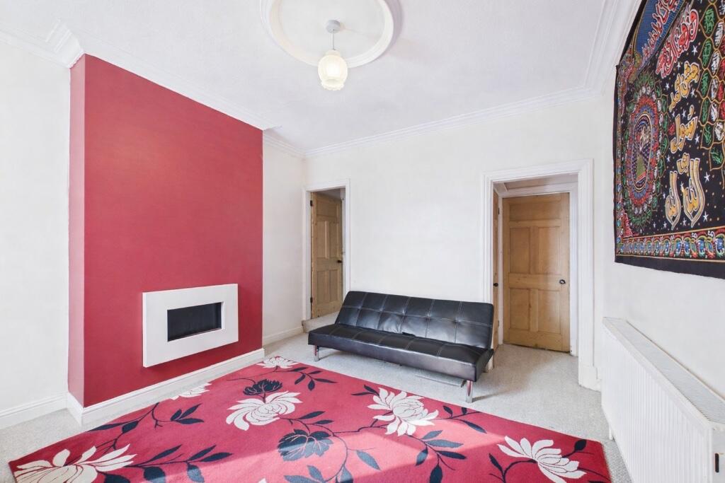 House in Oadby and Wigston, Leicestershire - View 5