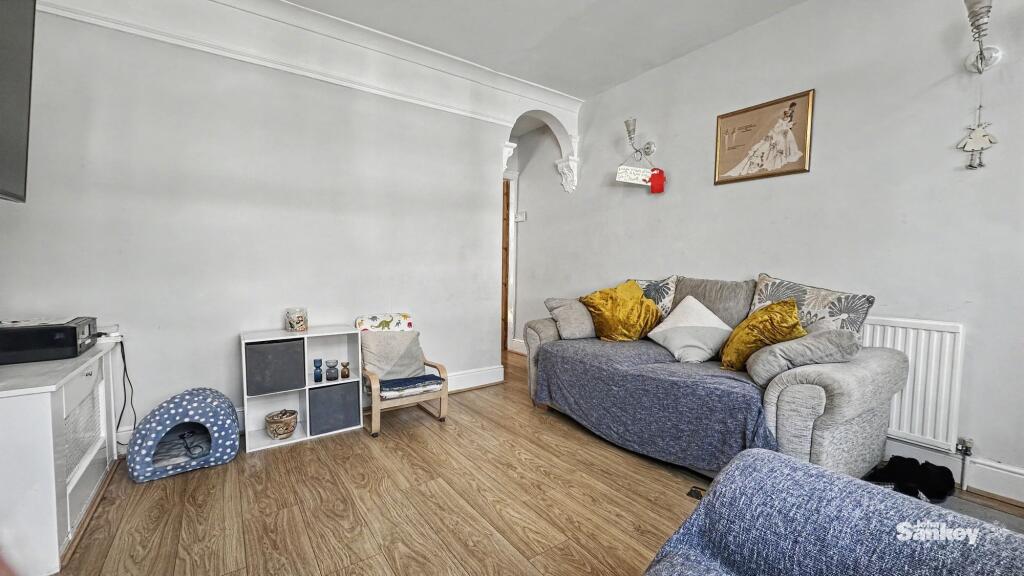 House in Mansfield, Ladybrook - More