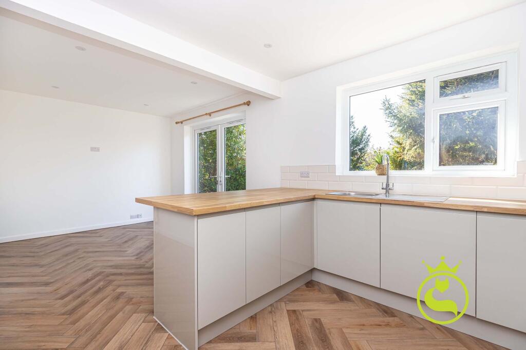 House in Poole, Alderney - View 4