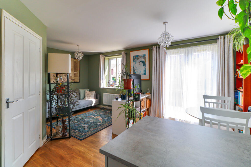 Apartment in Portsmouth - View 4