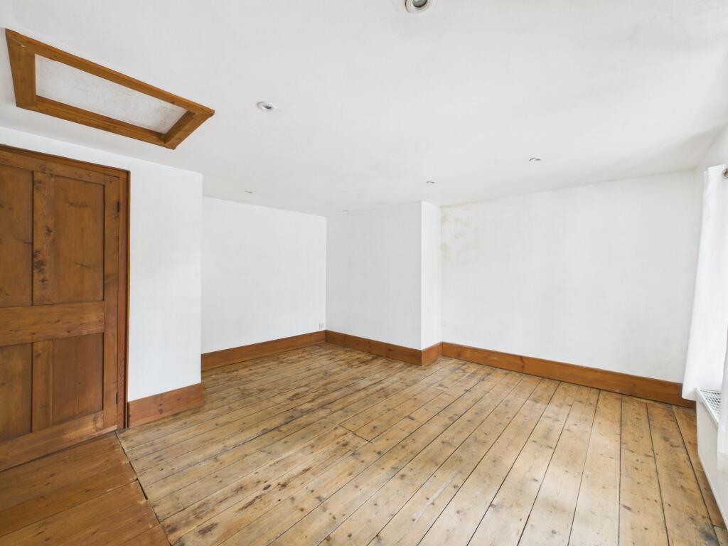 House in Plymouth, Menheniot - More