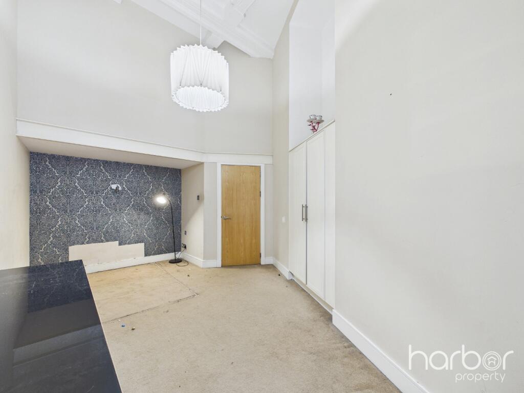 Apartment in Glasgow, Kingston - More