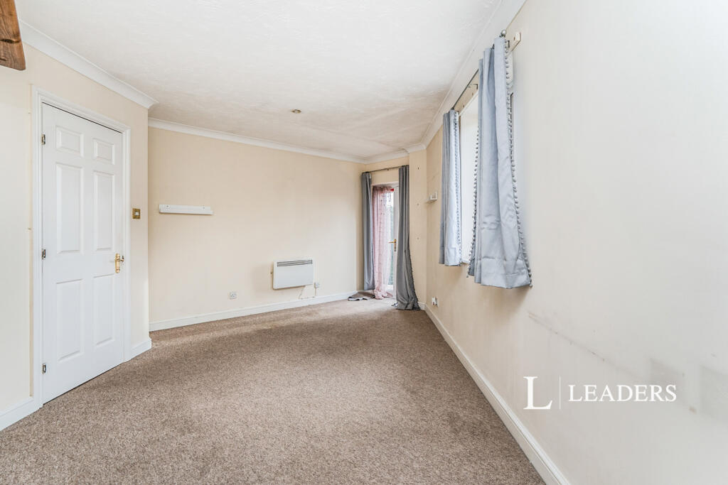 Apartment in Portsmouth - View 4