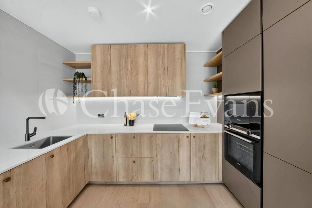 Apartment in London - View 5