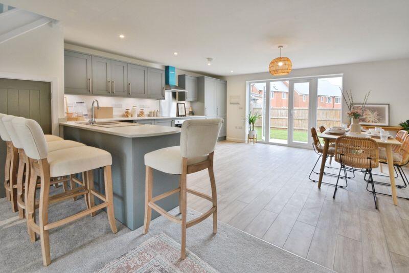 House in Swindon - View 5
