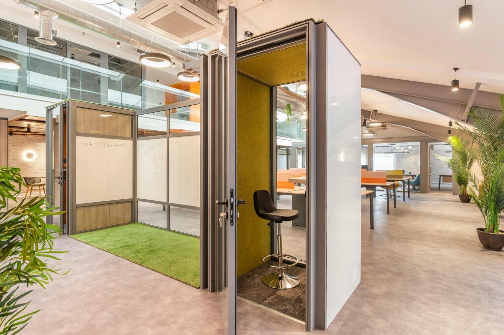 office 9.jpg