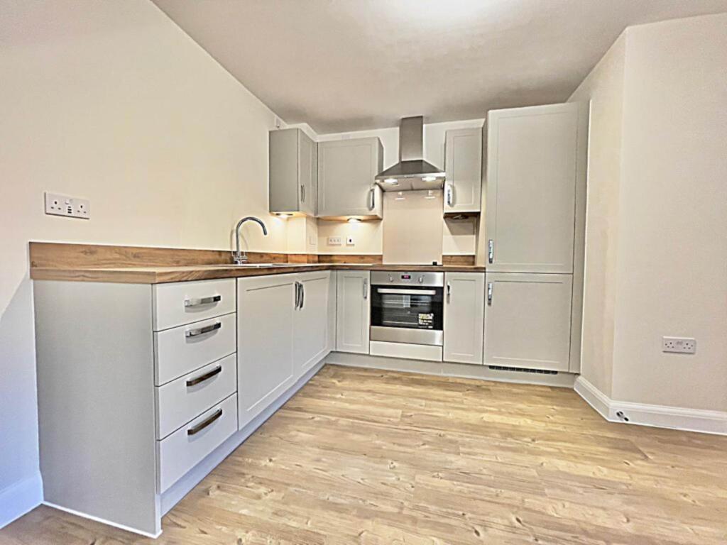 Langley Avenue, Eaton Leys - View 2