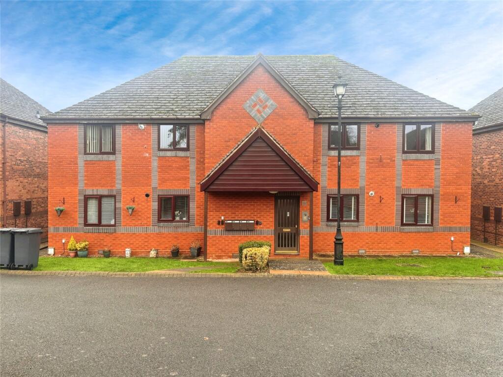 Main image of property: Holioake Drive, Warwick, CV34
