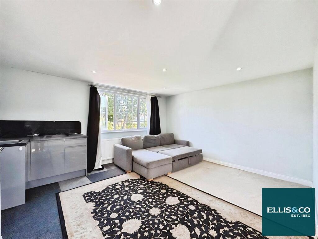 House in London - More