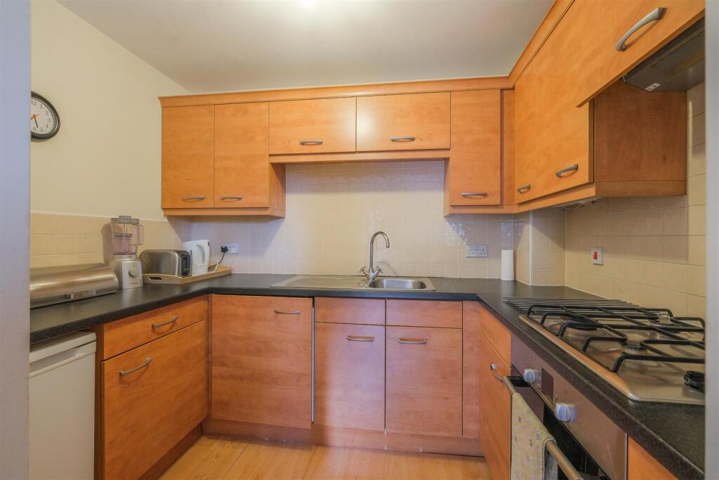 Apartment in Halifax - View 5