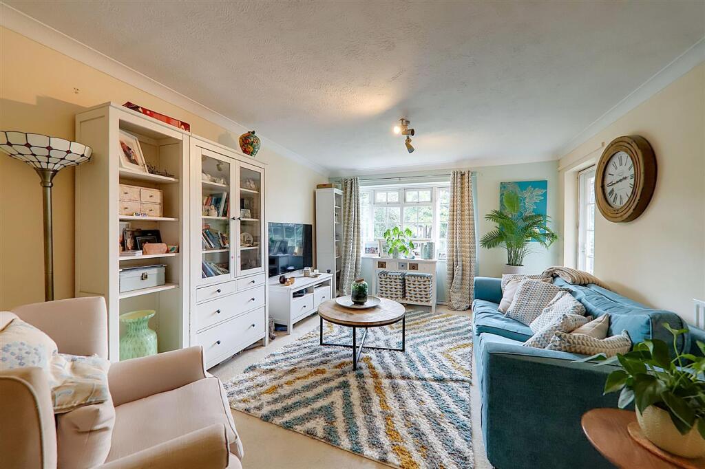 Apartment in Brighton - View 4