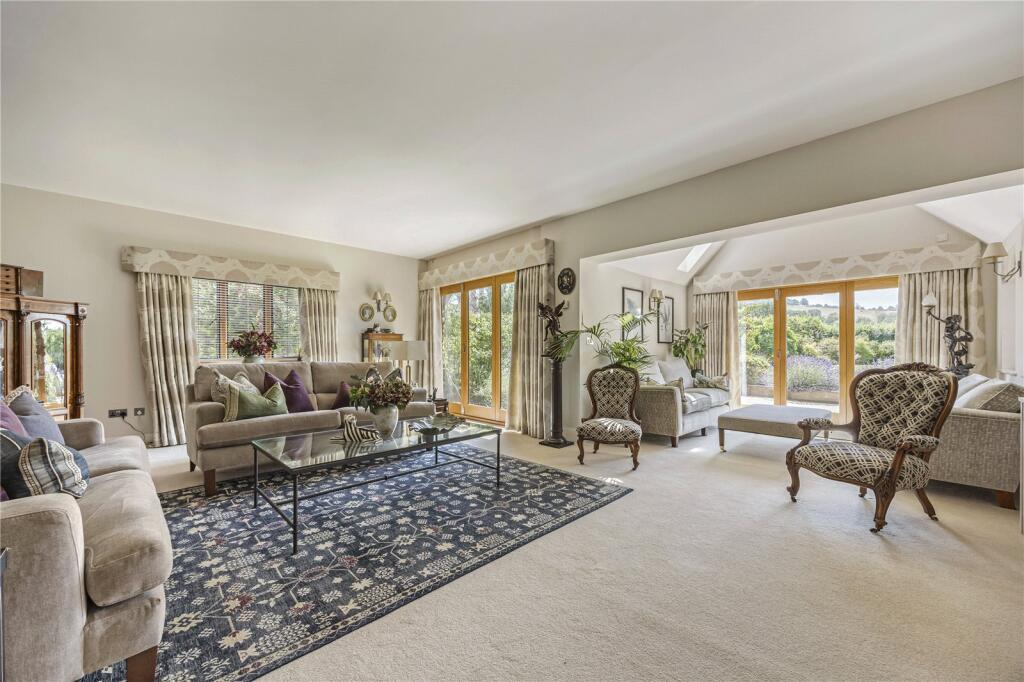 House in Wychavon, Broadway - View 4