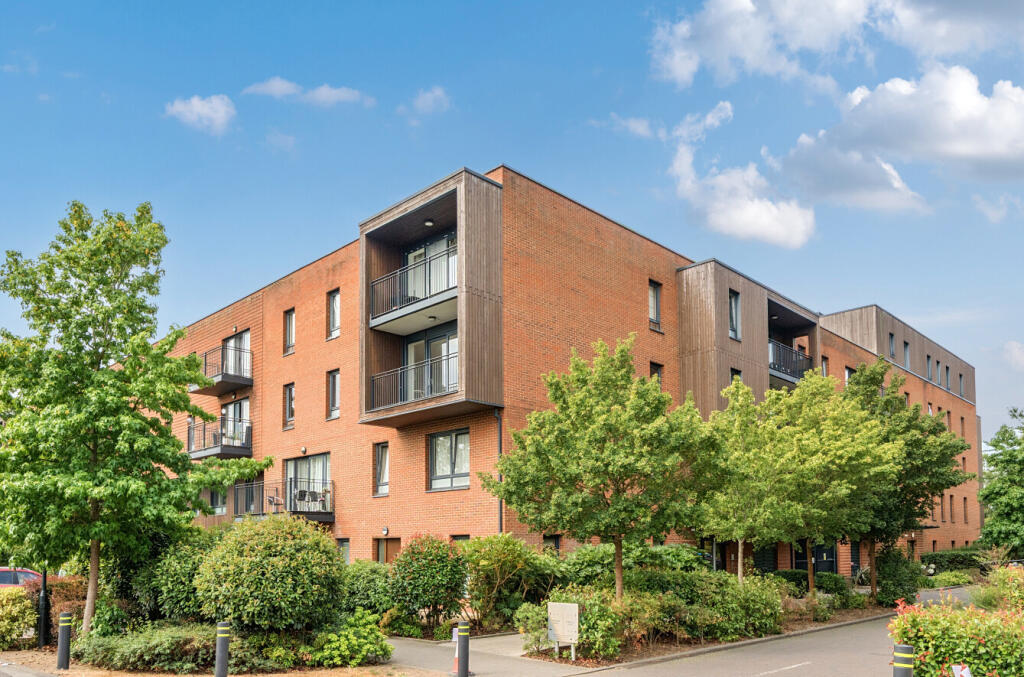 Main image of property: Meadowside, London, SE9