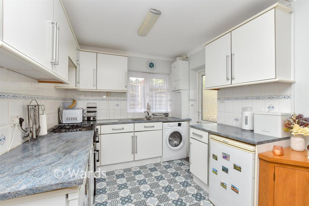 House in Chatham, Medway - View 3