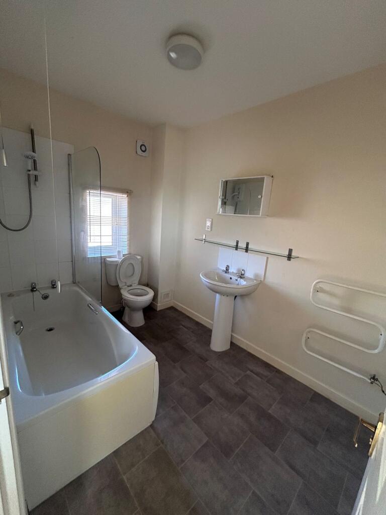 Apartment in Birmingham - More