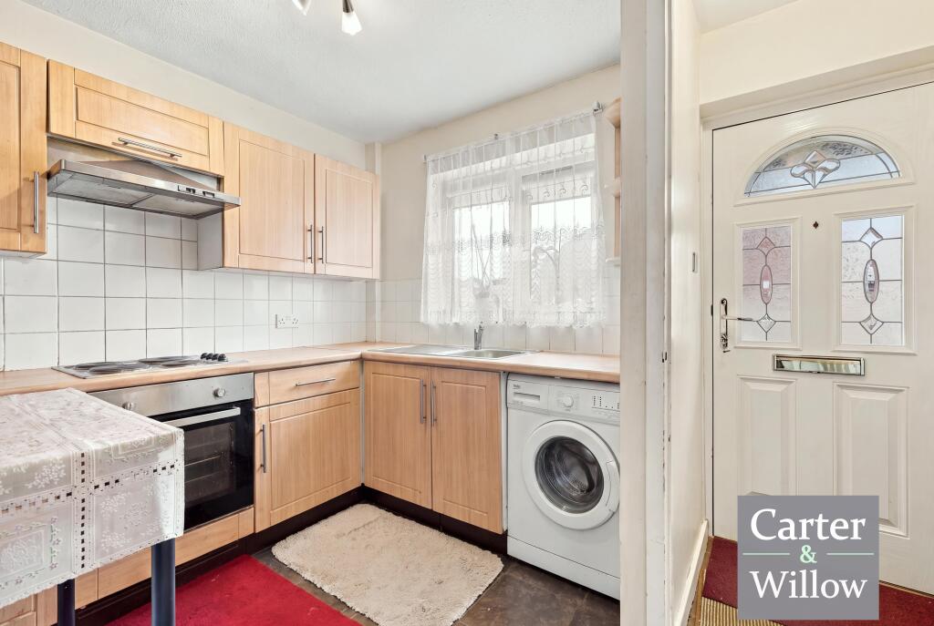 House in London, Becontree Heath - More