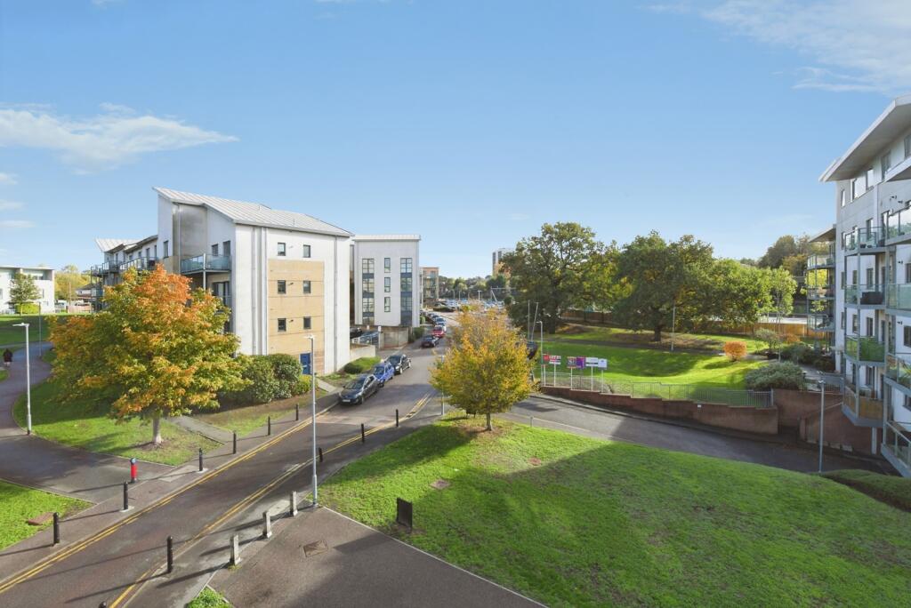 3 Bedroom Flat in CM14 4ER