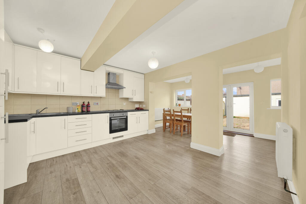Main image of property: New Road, Chingford E4