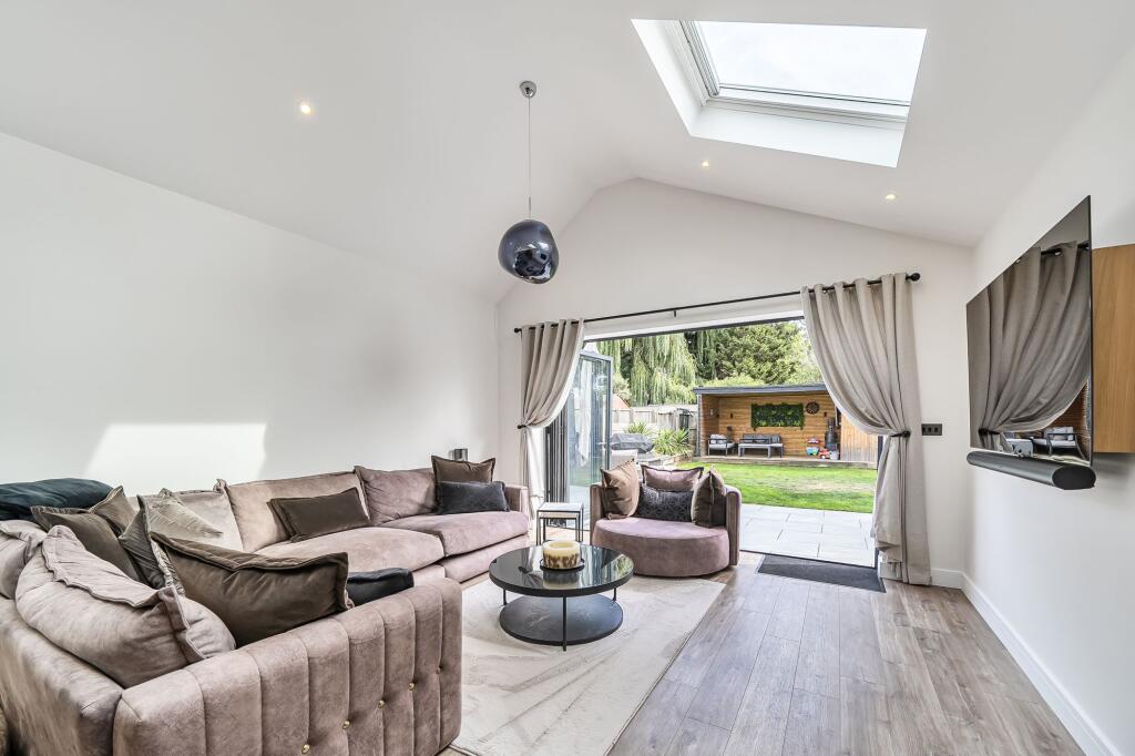 House in Southall - View 5