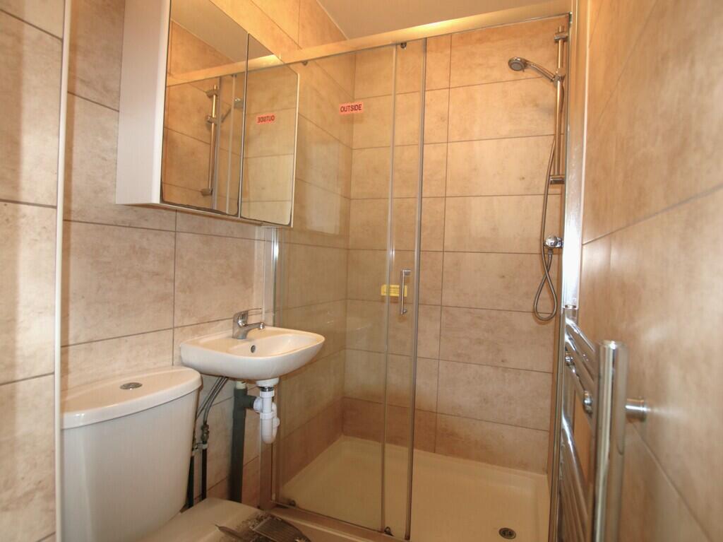 House in London - View 4