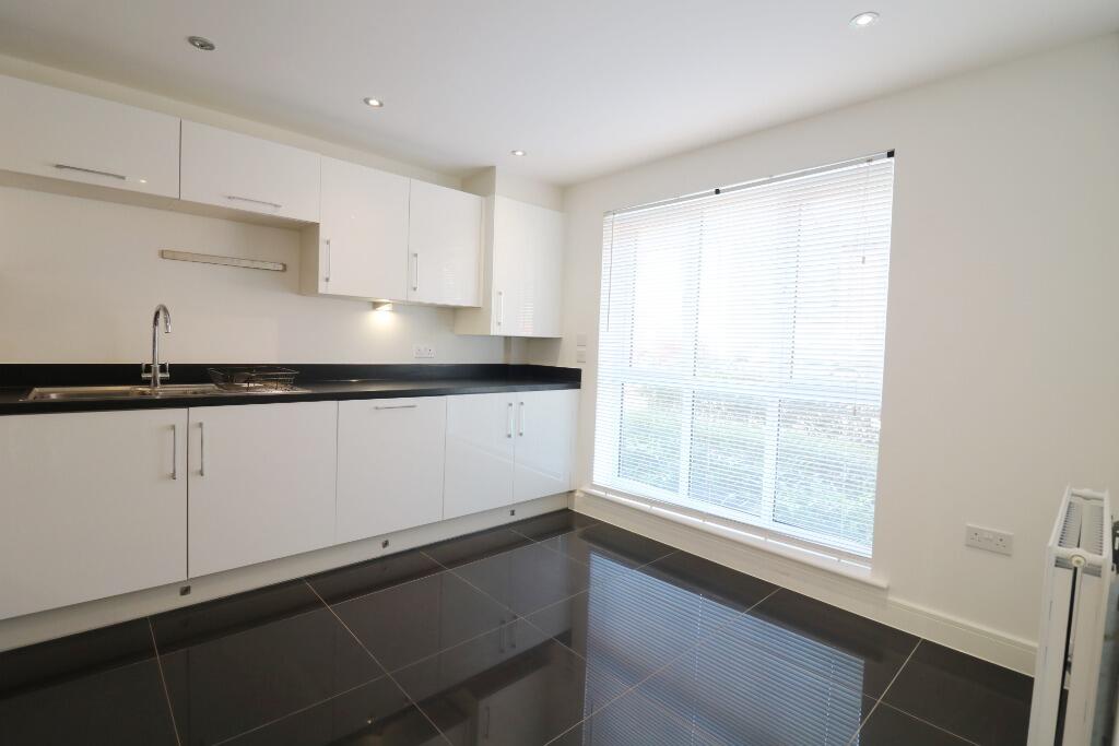 House in Tonbridge - View 4