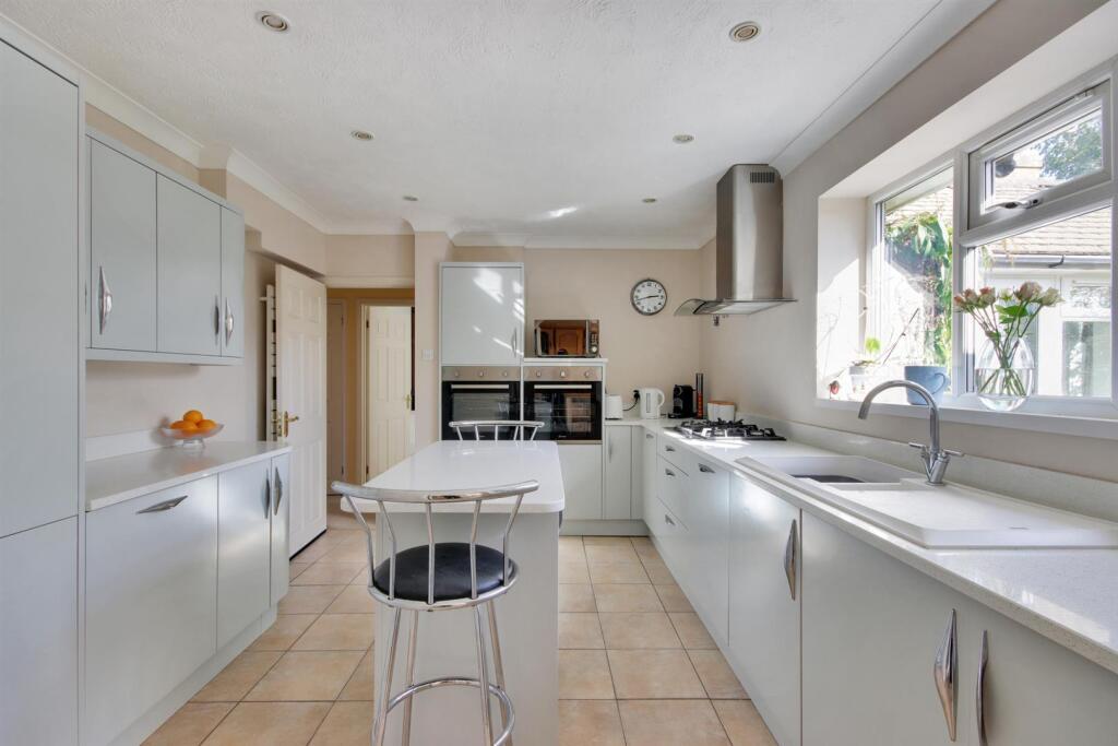 House in Tonbridge and Malling, Higham Wood - View 4
