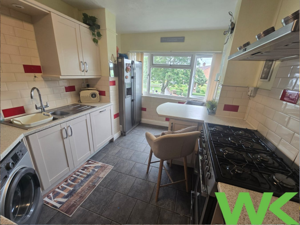 Apartment in Sandwell, West Midlands - View 5
