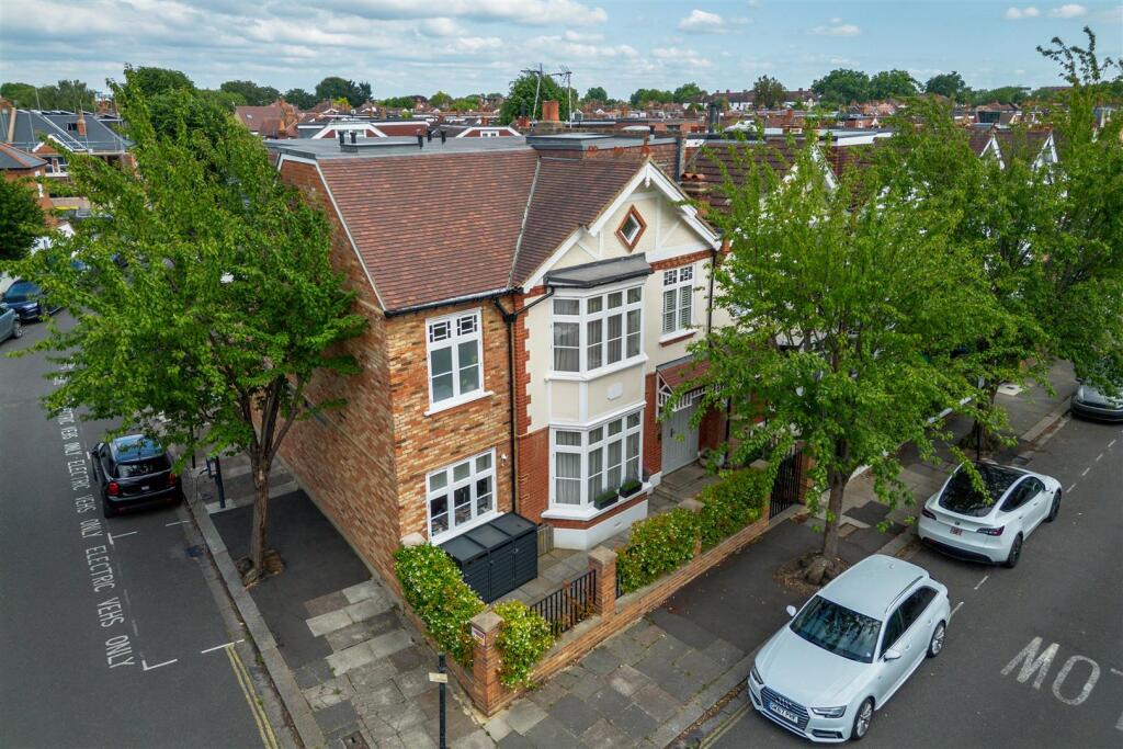 Main image of property: Kingscote Road, W4