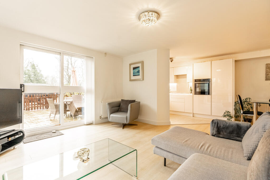 Additional image 8 of Astwick Manor, Coopers Green Lane, Hatfield, Hertfordshire, AL10