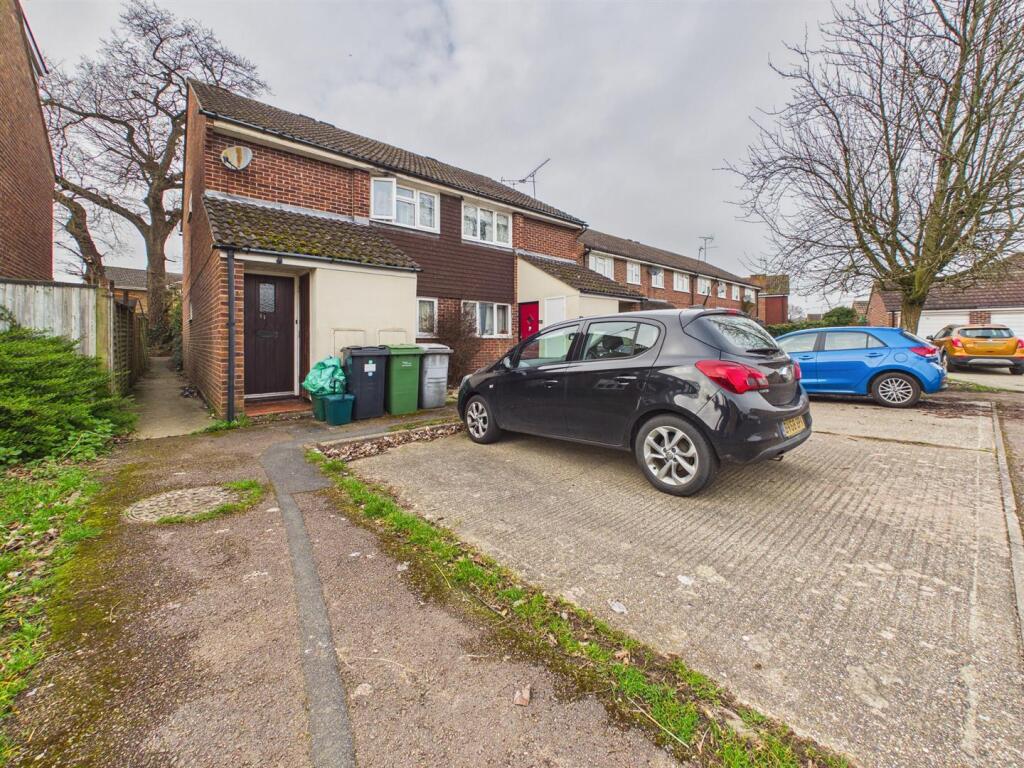 Main image of property: Lucey Close, Tilehurst, Reading