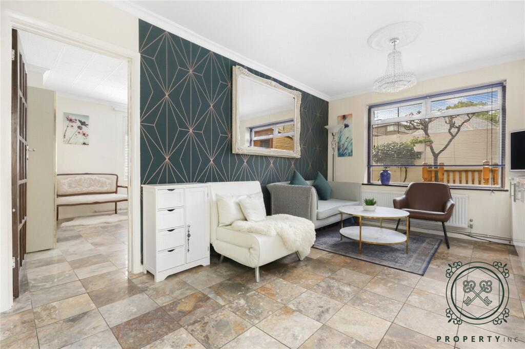 House in London - View 3