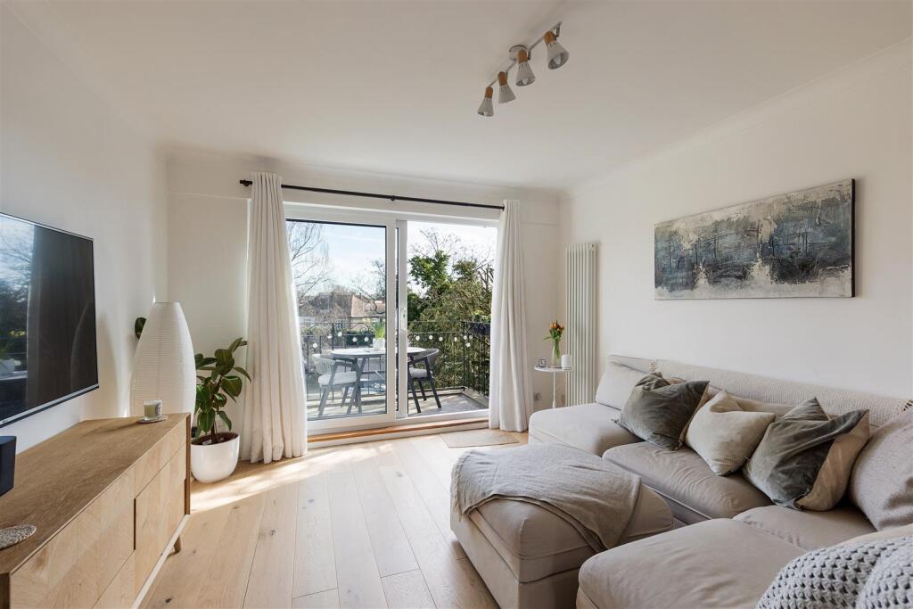 Main image of property: Woodford Road, South Woodford