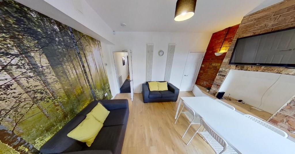 Main image of property: Wilford Crescent East, The Meadows NG2