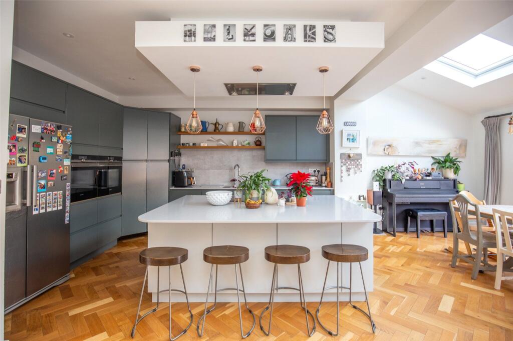 Main image of property: Cranbrook Road, Bristol, BS6