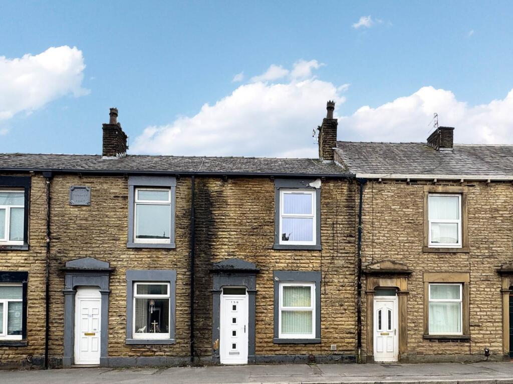Main image of property: Milnrow Road, Shaw
