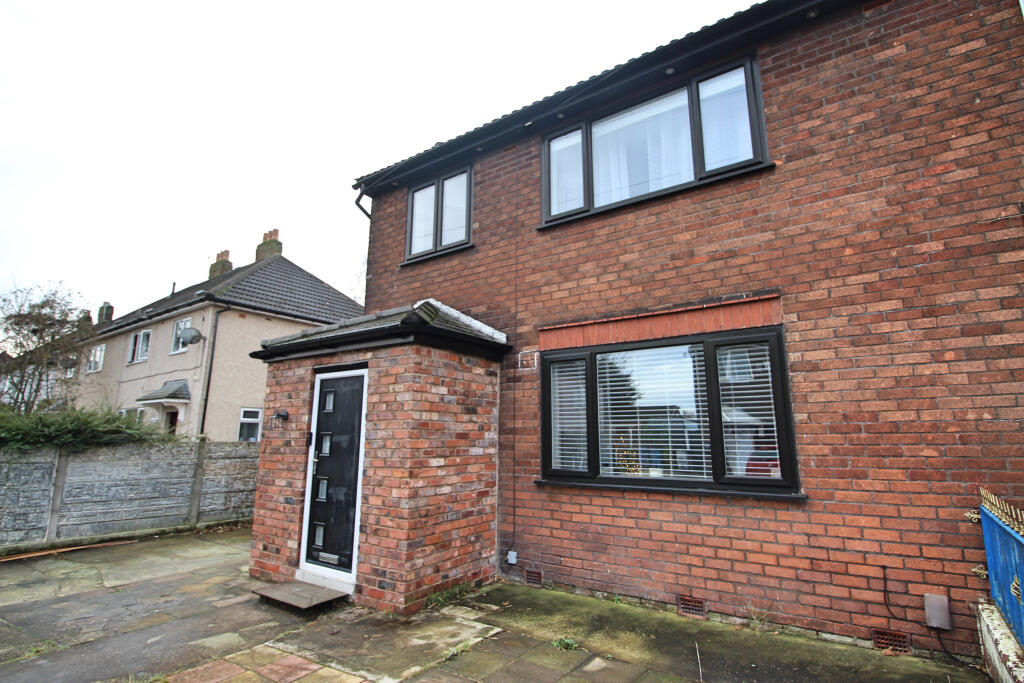 4-bed semi-detached on 20, Derwent Street, Manchester, M29, £270,000