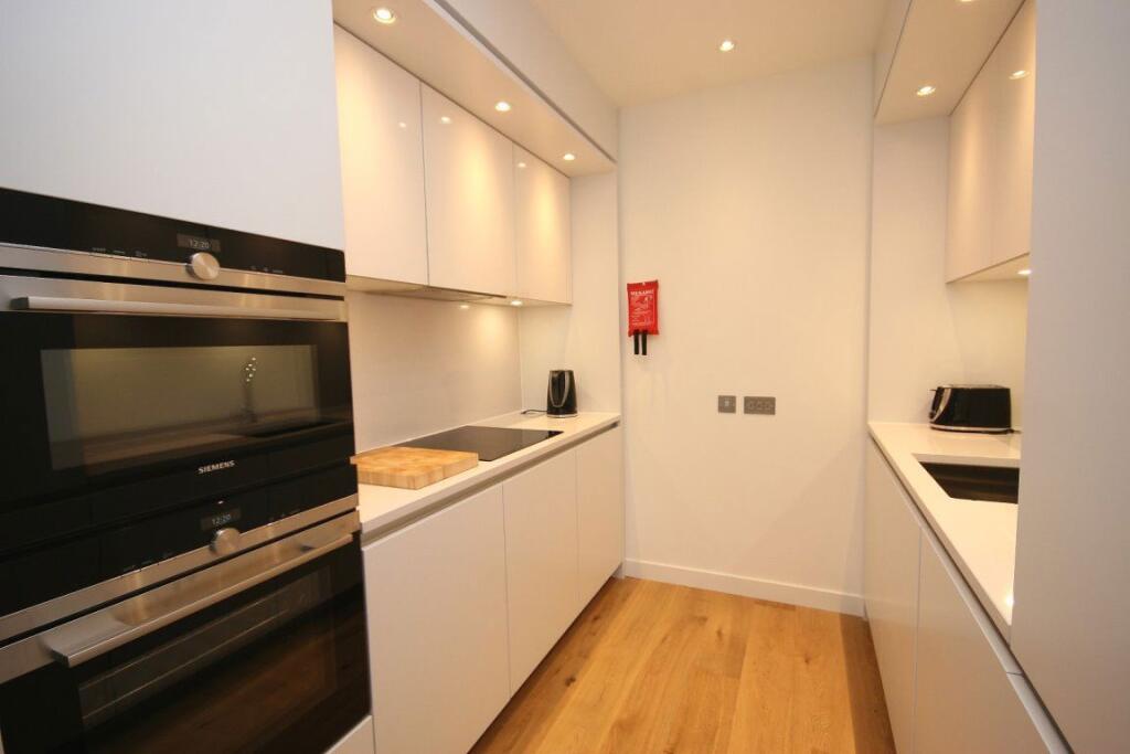 Apartment in Edinburgh - View 4