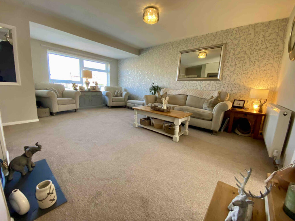 Mill Close, Trimley St. Martin, Felixstowe, IP11 photo 4