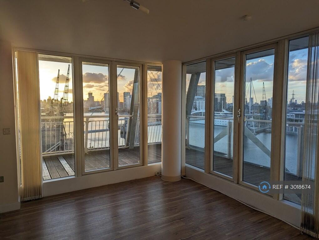 Main image of property: Eastern Quay Apartments, London, E16