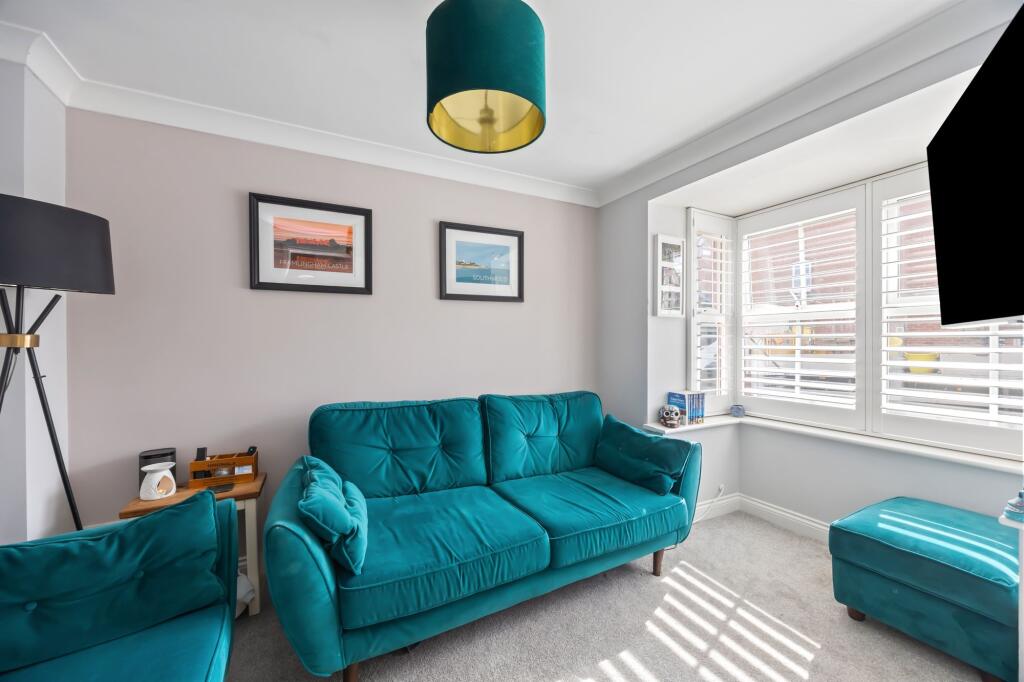 House in Redhill - View 3