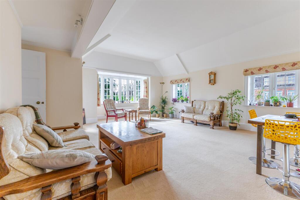 Apartment in Harrow - View 2