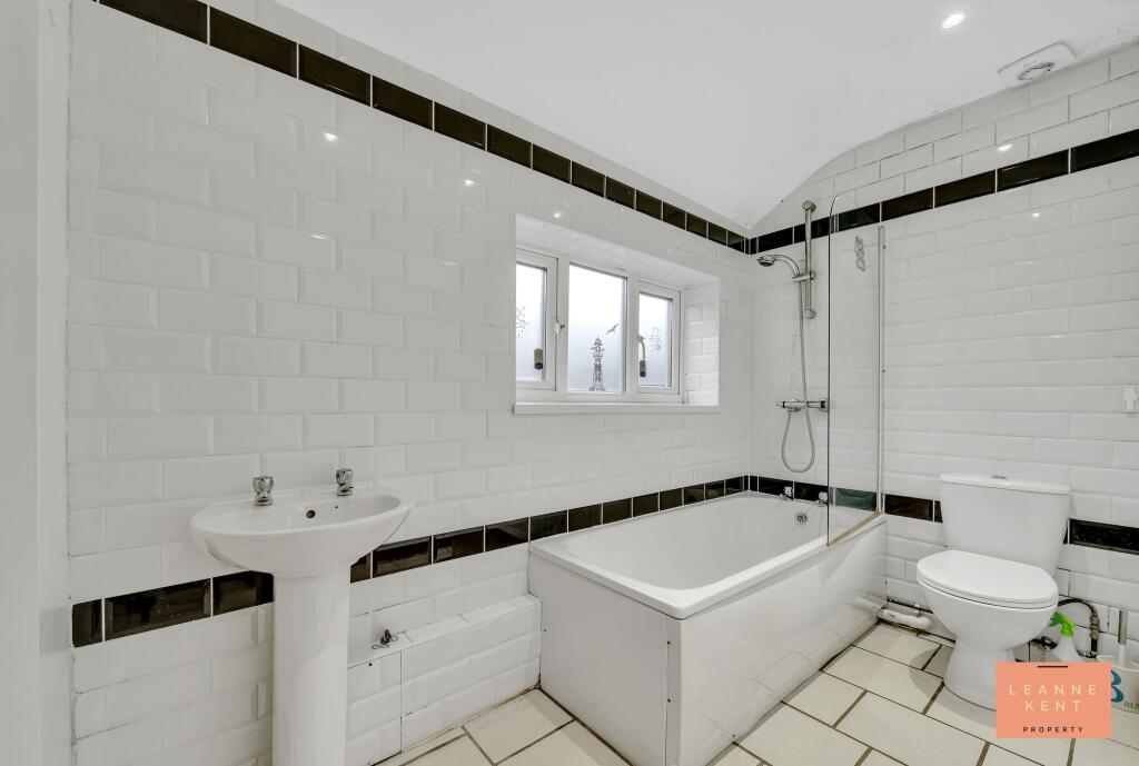 House in Cardiff - View 4