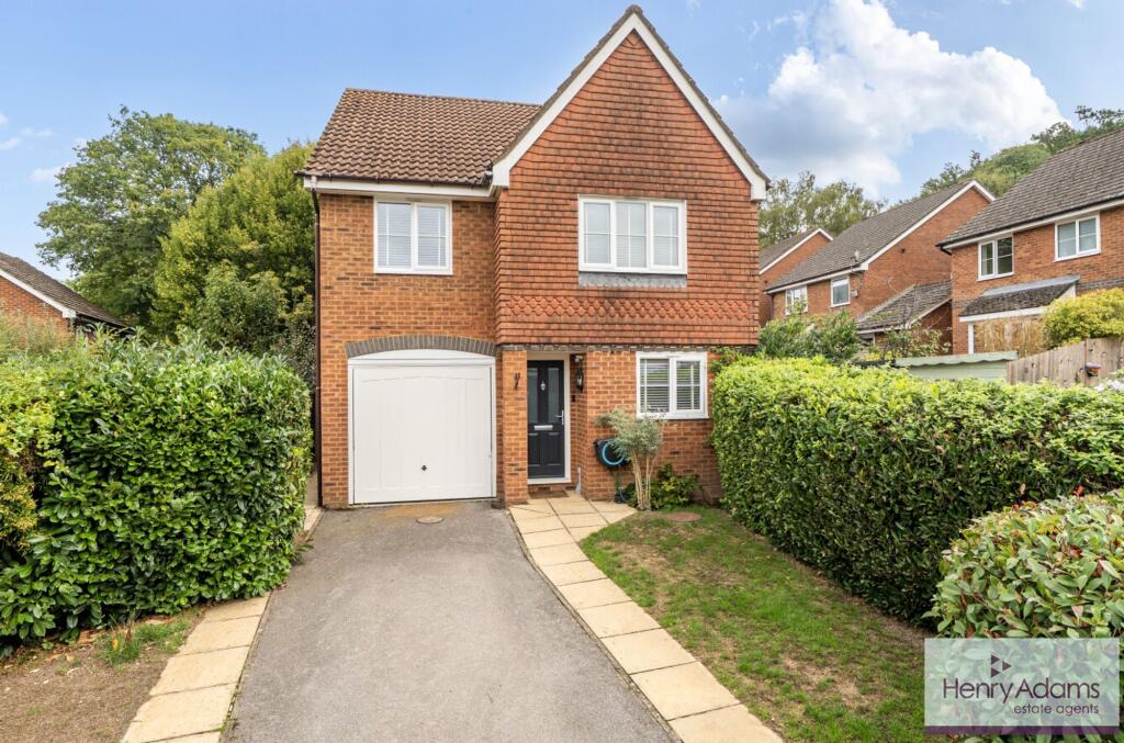 Main image of property: Todmore, Greatham, GU33